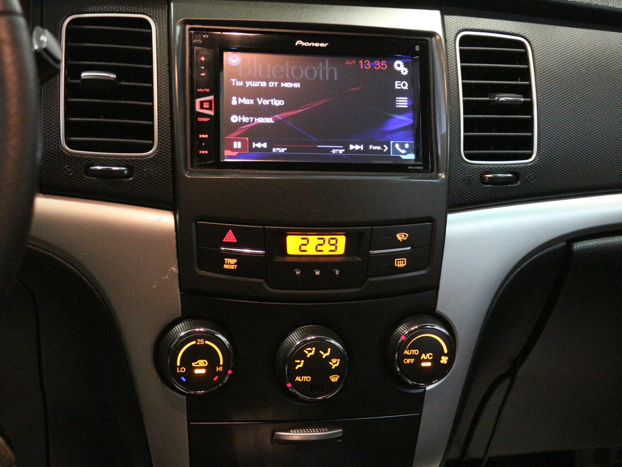 SsangYong Actyon, 2.0 л, АТ, 2013 фото 10