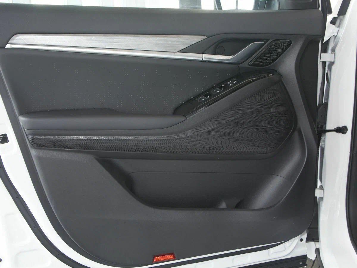 JAC JS6 Luxury, 1.5 л, Робот, 2024 фото 2