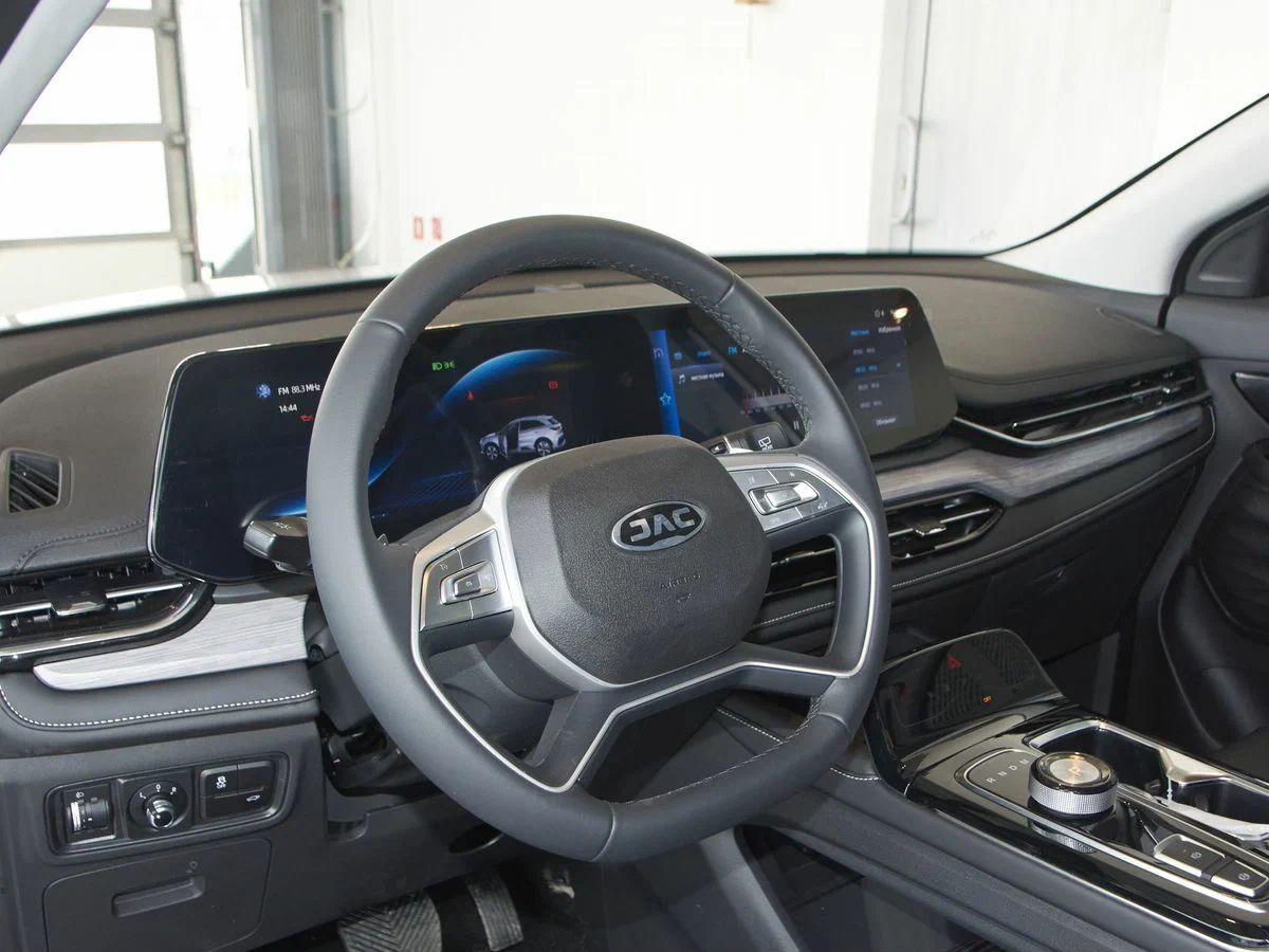 JAC JS6 Luxury, 1.5 л, Робот, 2024 фото 7