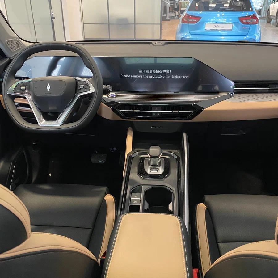 Livan X6 Pro Premium, 1.5 л, Робот, 2024 фото 8