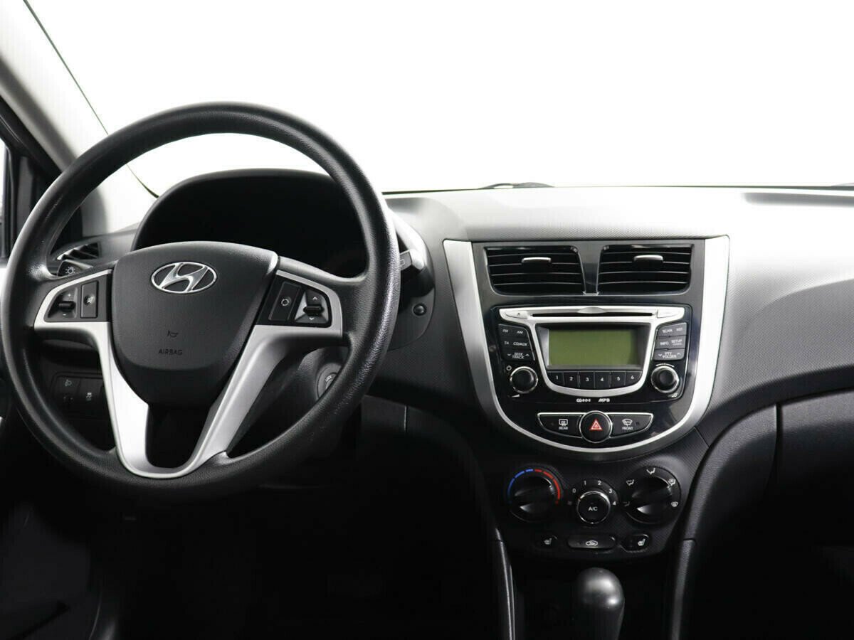 Hyundai Solaris 1.4 АКПП, 2012, 134 000 км фото 8