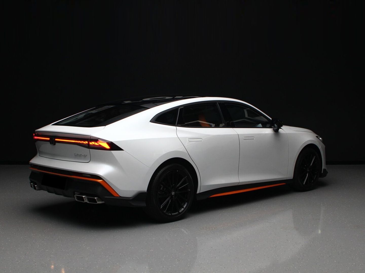 Changan UNI-V Collar Speed, 2.0 л, АТ, 2024 фото 6