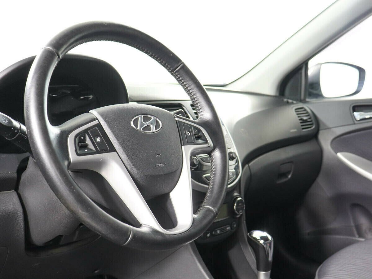 Hyundai Solaris 1.4 АКПП, 2013, 130 000 км фото 8