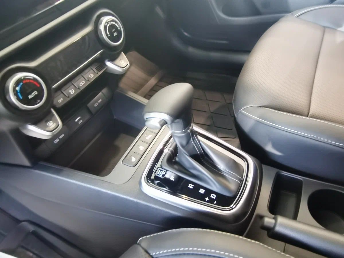 Solaris KRX Premium, 1.6 л, АТ, 2024 фото 2