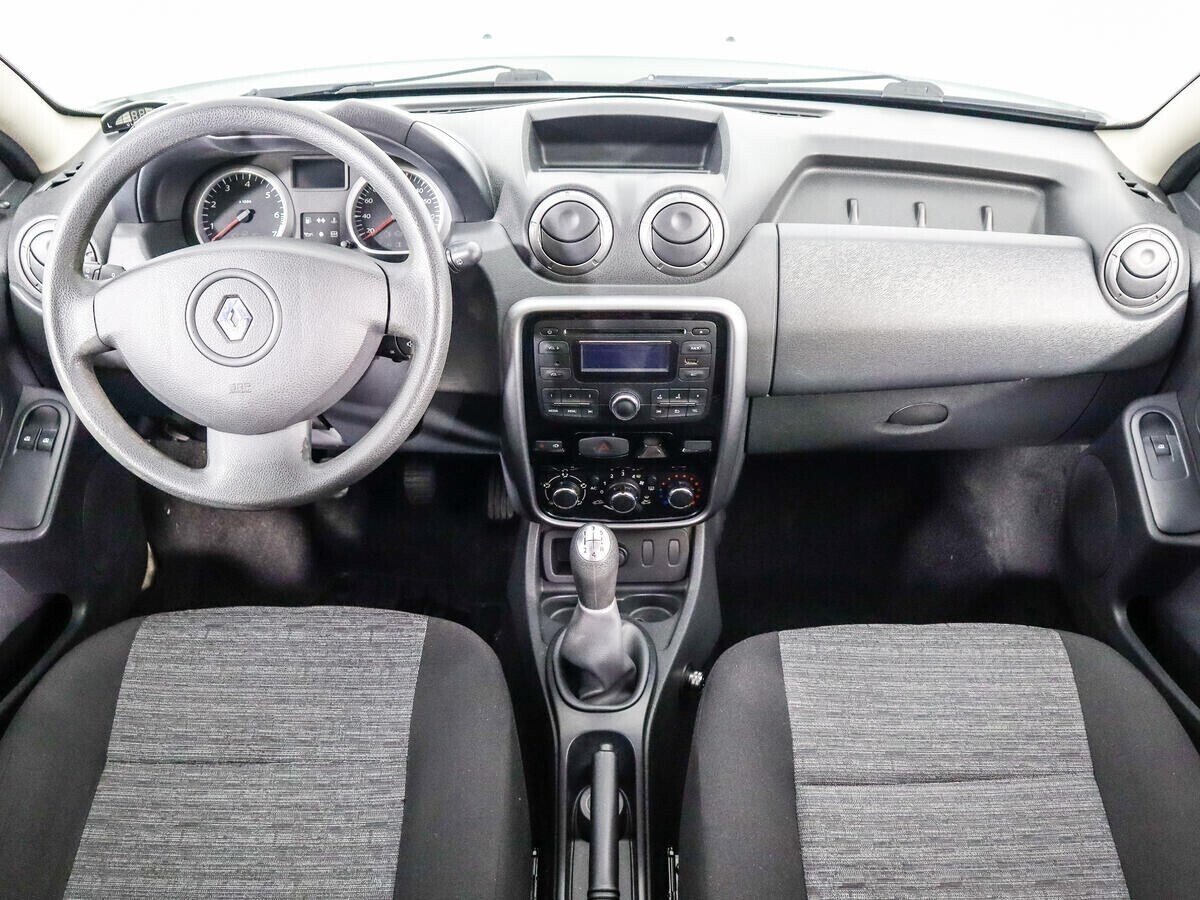 Renault Duster 1.6 МКПП, 2012, 140 000 км фото 5