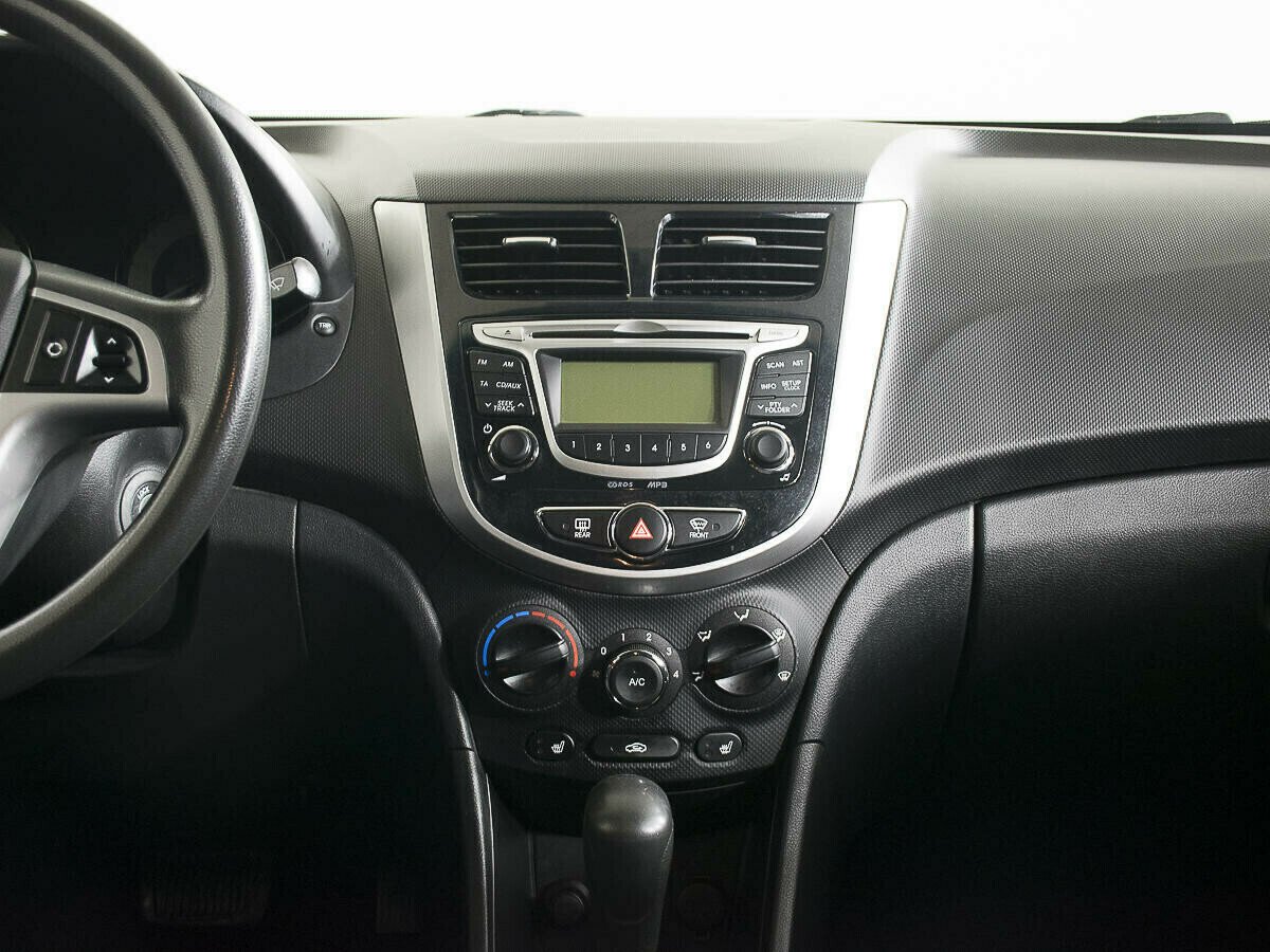 Hyundai Solaris 1.6 АКПП, 2013, 134 000 км фото 7