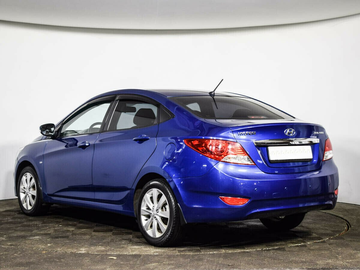 Hyundai Solaris 1.6 АКПП, 2015, 100 000 км фото 3