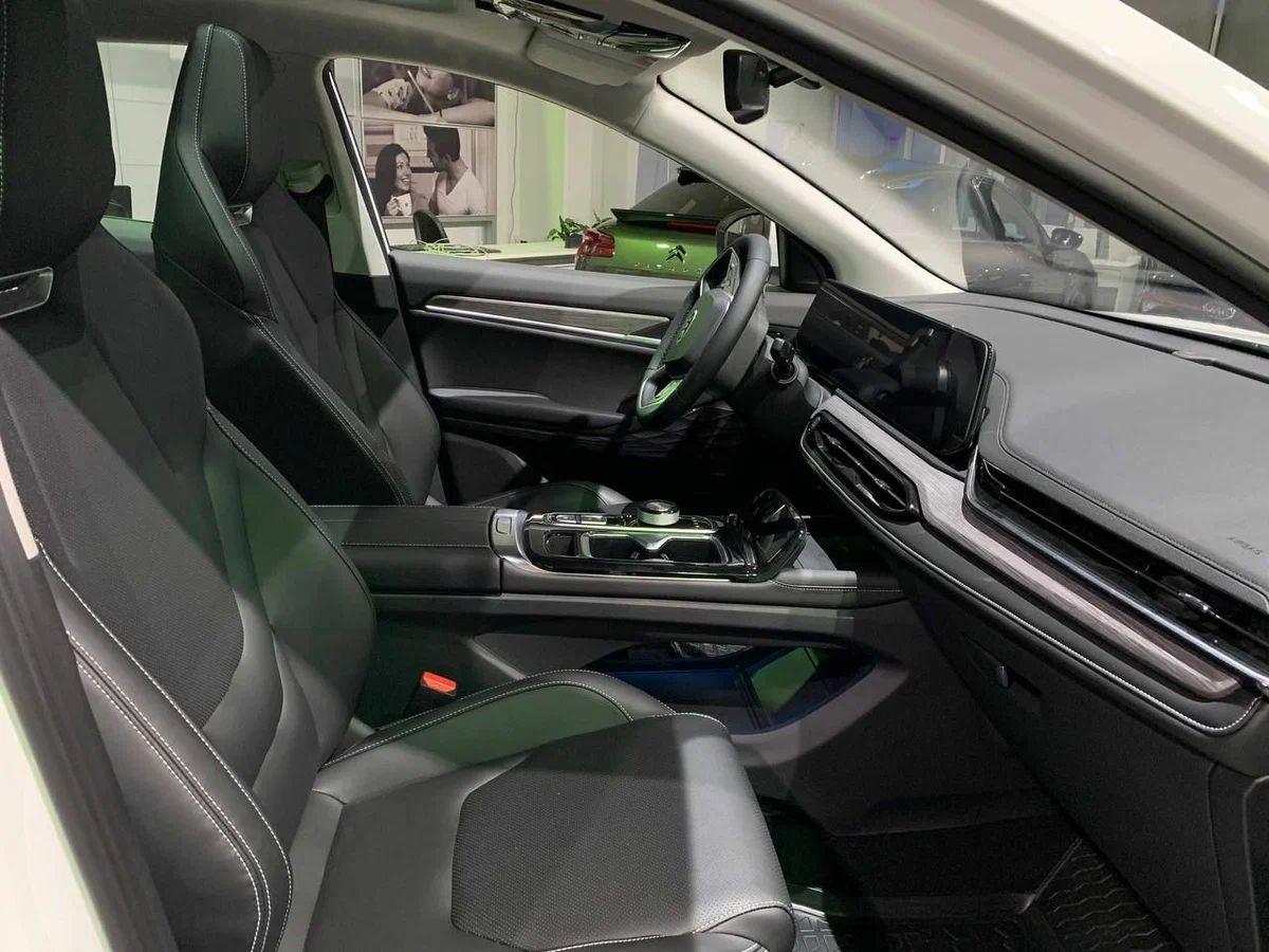 JAC JS6 Luxury, 1.5 л, Робот, 2024 фото 1