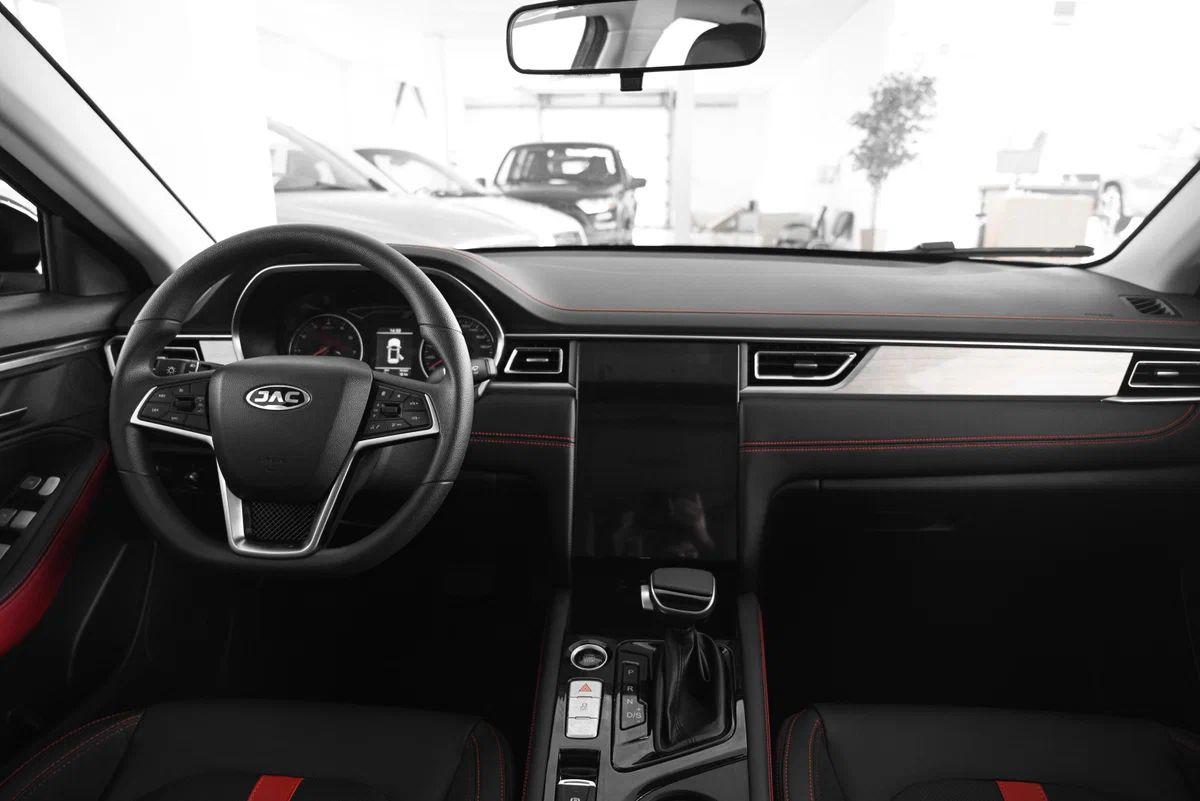 JAC J7 Luxury, 1.5 л, Вариатор, 2024 фото 9