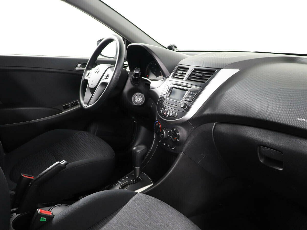 Hyundai Solaris 1.4 АКПП, 2015, 107 000 км фото 5