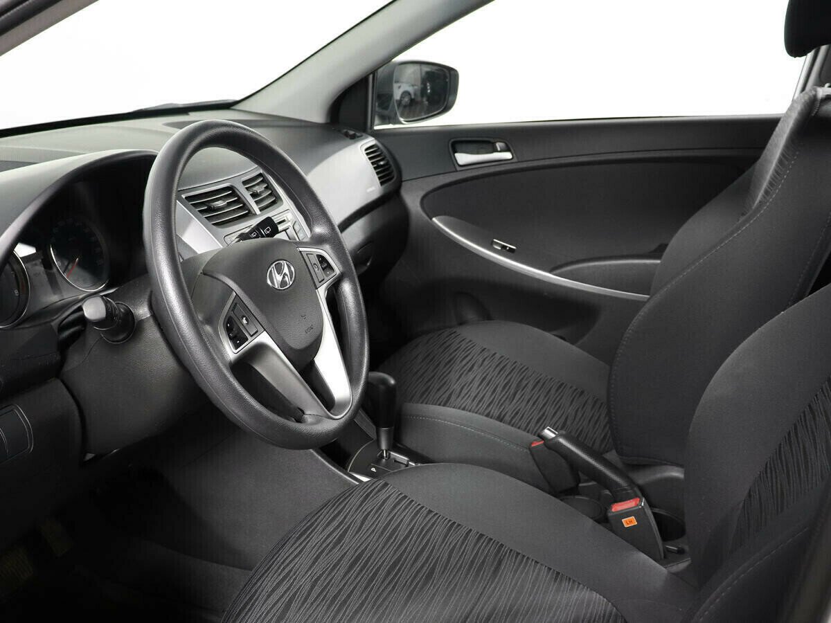 Hyundai Solaris 1.4 АКПП, 2015, 107 000 км фото 6
