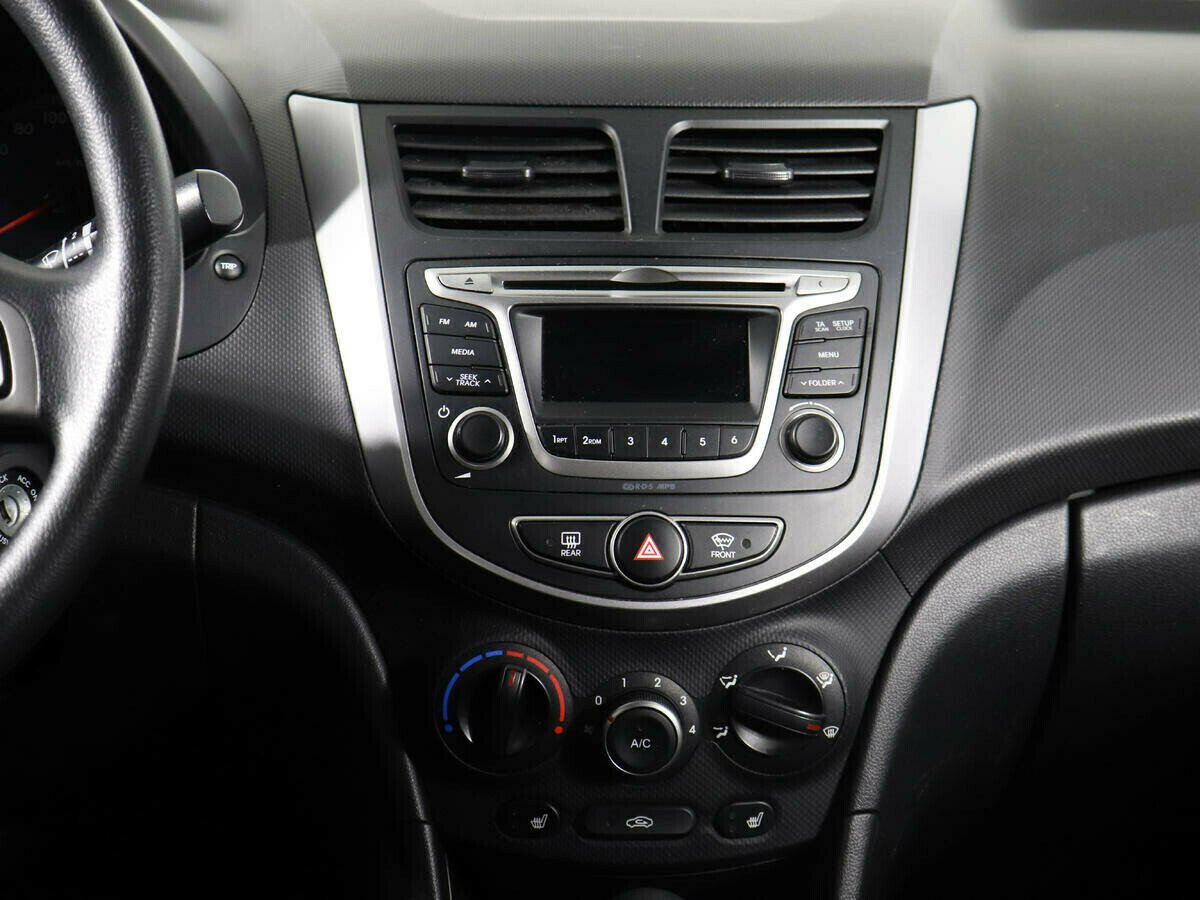Hyundai Solaris 1.4 АКПП, 2015, 107 000 км фото 8