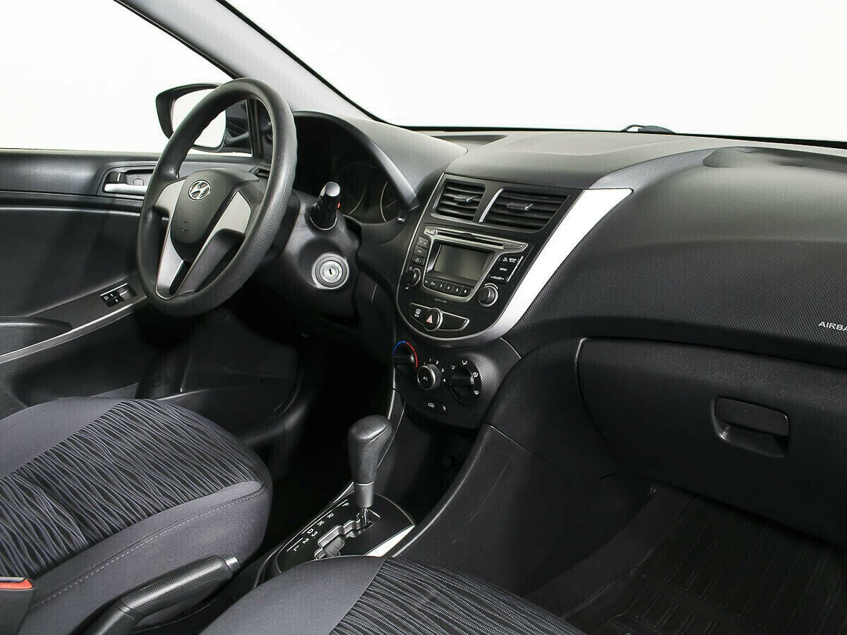 Hyundai Solaris 1.6 АКПП, 2016, 93 000 км фото 9