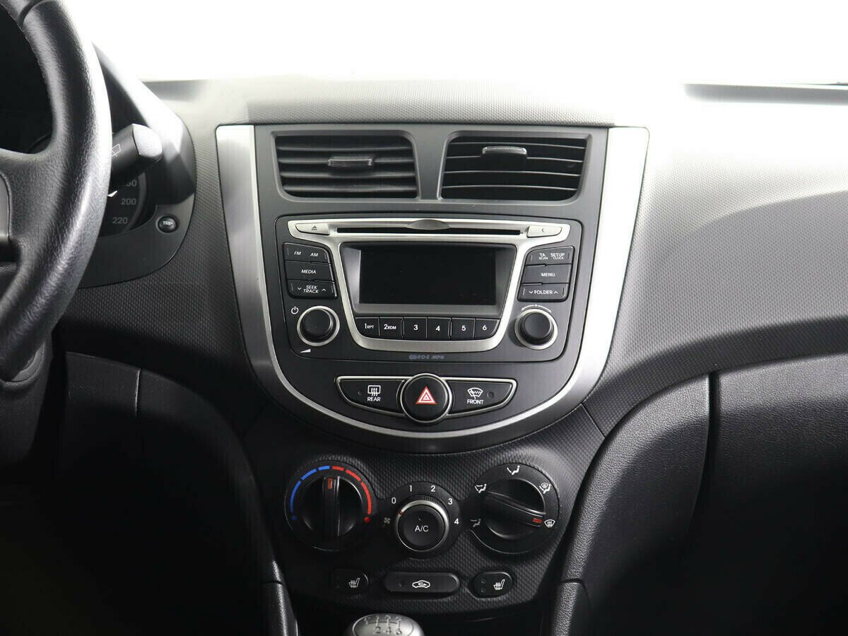 Hyundai Solaris 1.6 МКПП, 2017, 76 000 км фото 7