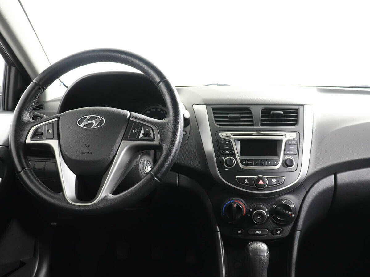 Hyundai Solaris 1.6 МКПП, 2017, 76 000 км фото 8