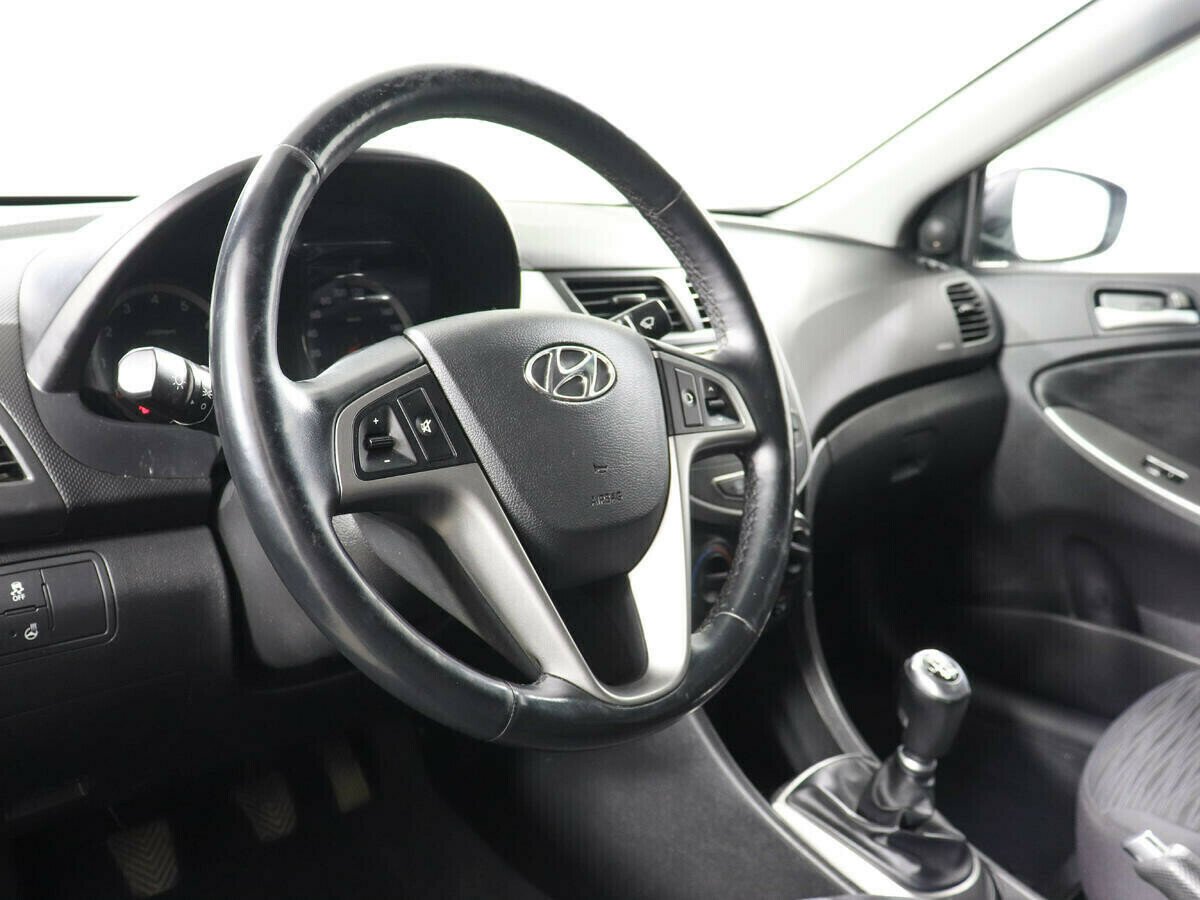 Hyundai Solaris 1.6 МКПП, 2017, 77 000 км фото 6