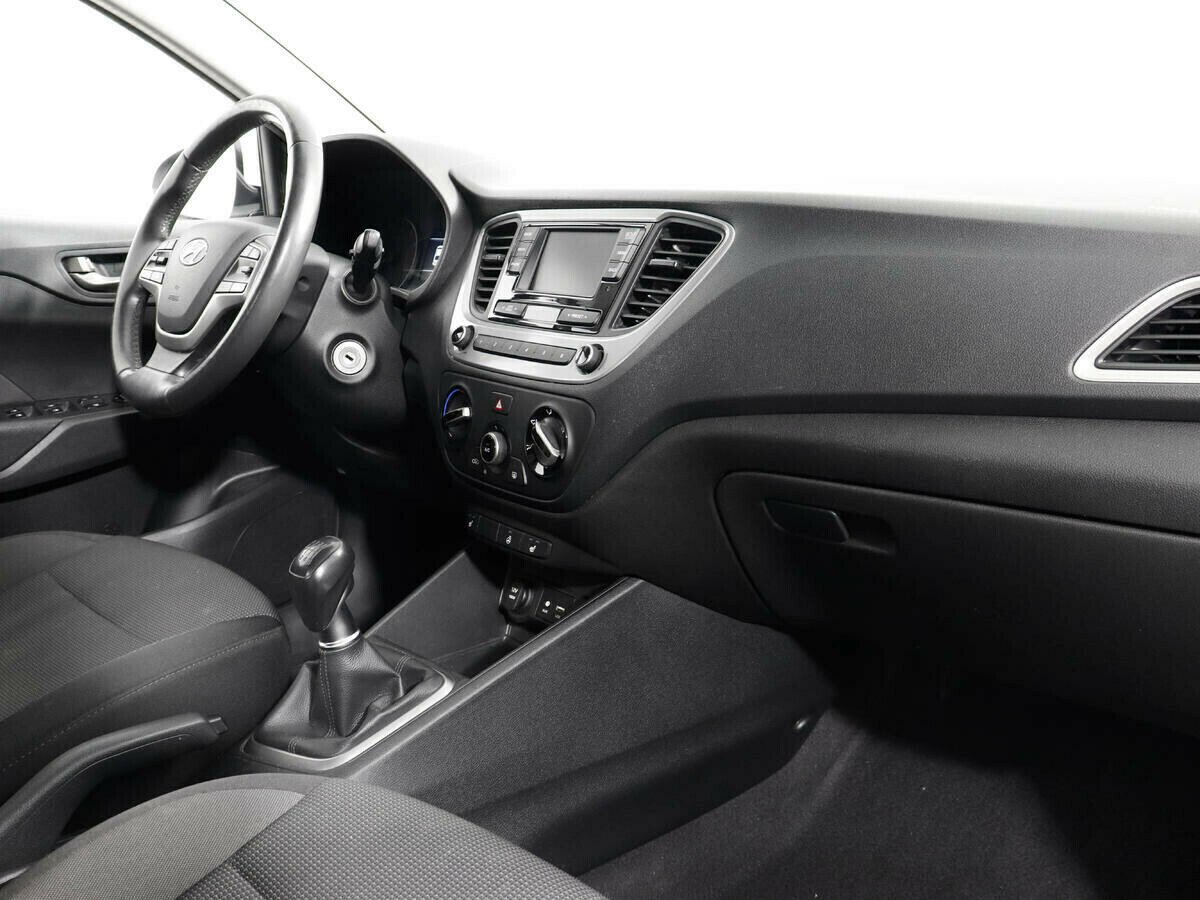 Hyundai Solaris 1.6 МКПП, 2017, 78 000 км фото 6