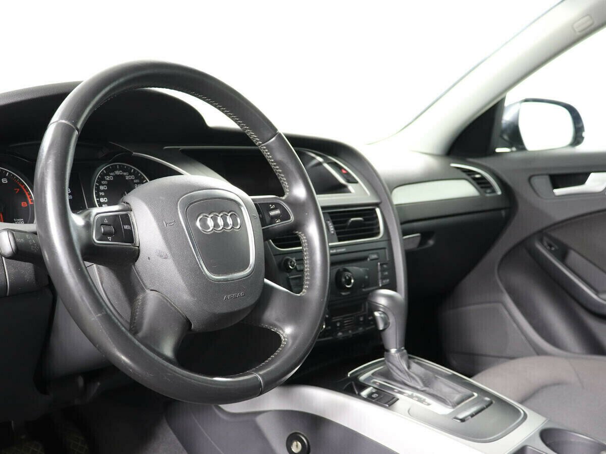 Audi A4 2.0 РКПП, 2011, 153 000 км фото 8