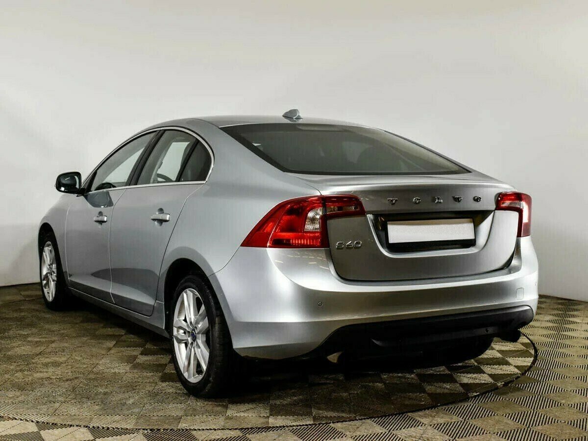 Volvo S60 1.6 РКПП, 2013, 127 000 км фото 4