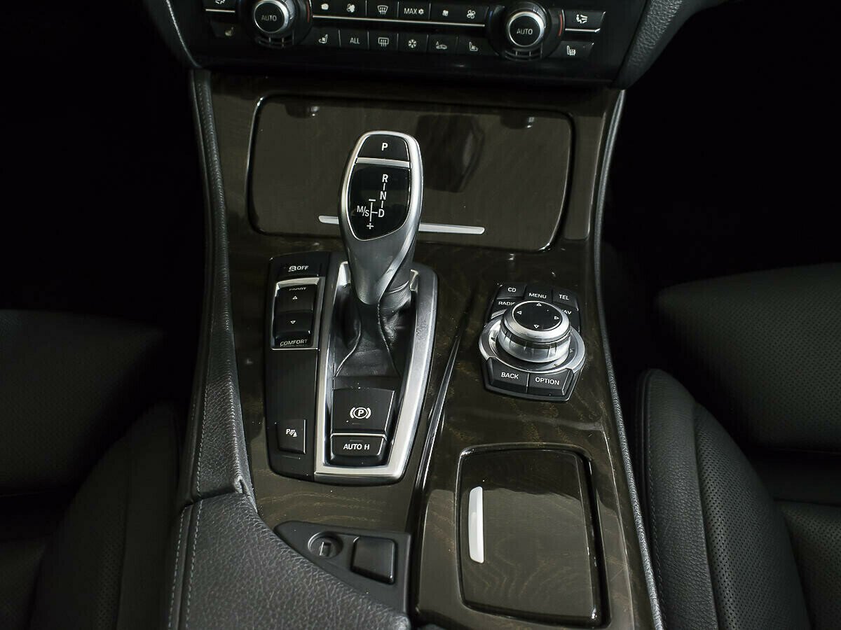 BMW 5 серии 3.0 АКПП, 2010, 164 000 км фото 11