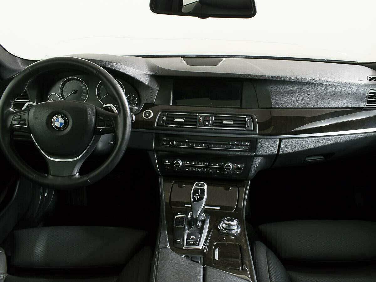 BMW 5 серии 3.0 АКПП, 2010, 164 000 км фото 8