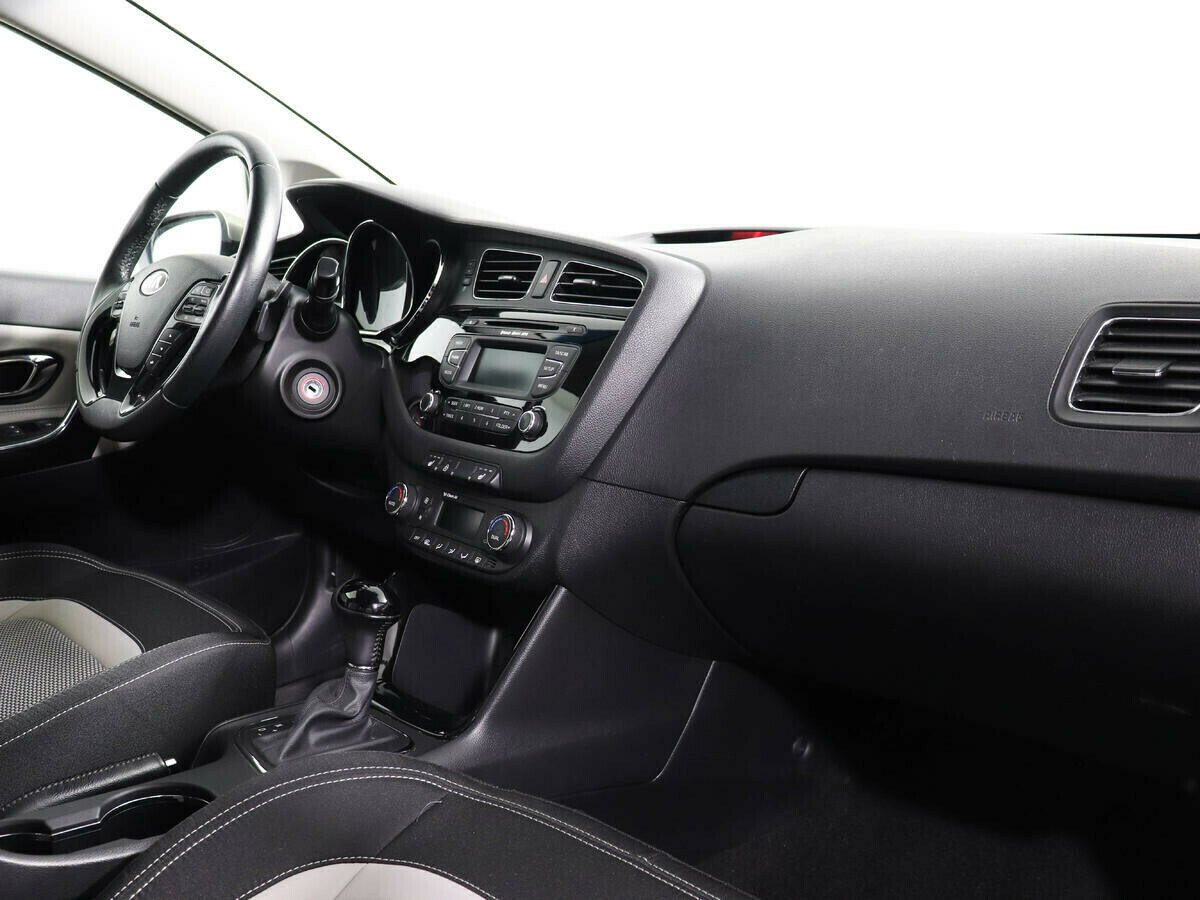 Kia Ceed 1.6 АКПП, 2015, 96 000 км фото 9
