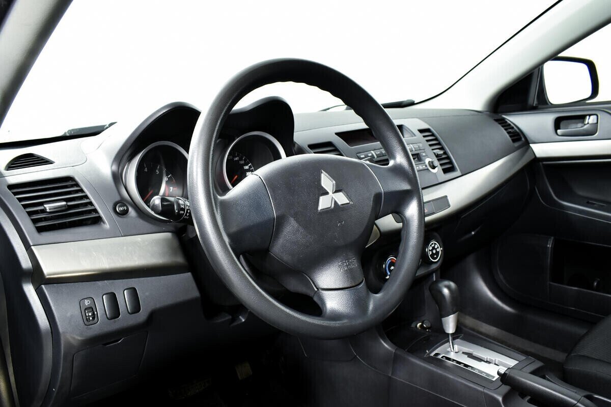 Mitsubishi Lancer 1.6 АКПП, 2014, 115 000 км фото 5