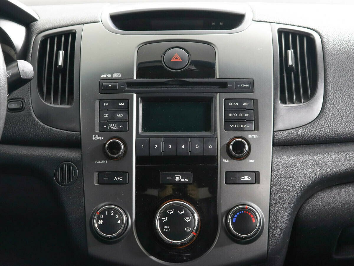 Kia Cerato 1.6 АКПП, 2011, 148 000 км фото 9