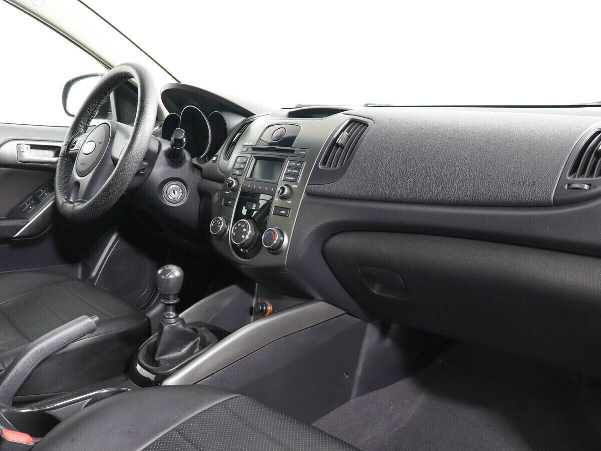 Kia Cerato 1.6 МКПП, 2011, 146 000 км фото 5