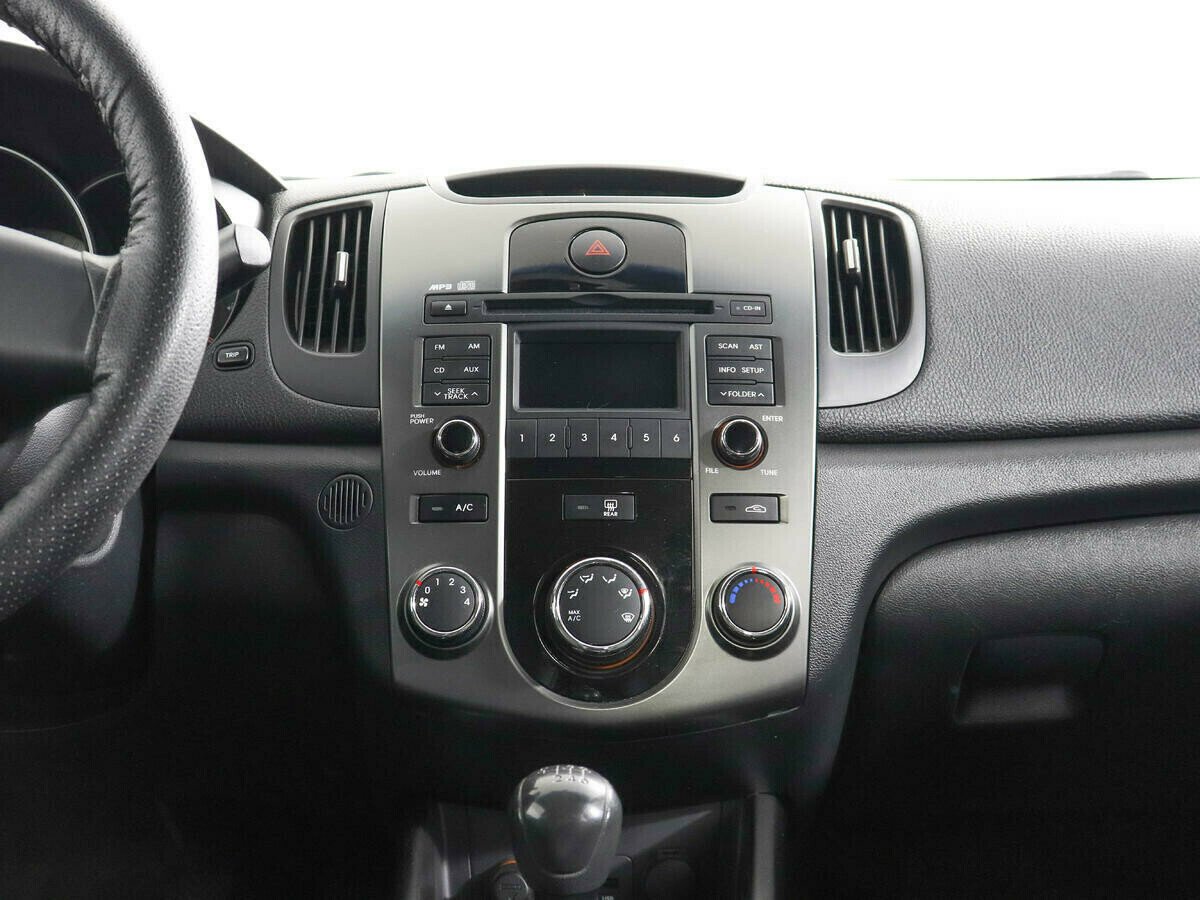 Kia Cerato 1.6 МКПП, 2011, 146 000 км фото 9