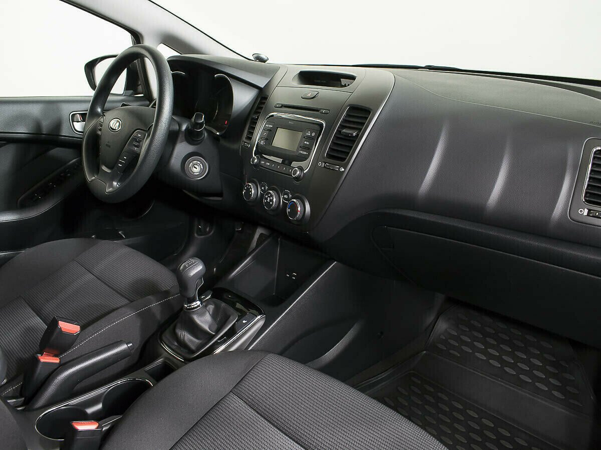 Kia Cerato 2.0 МКПП, 2016, 83 000 км фото 5
