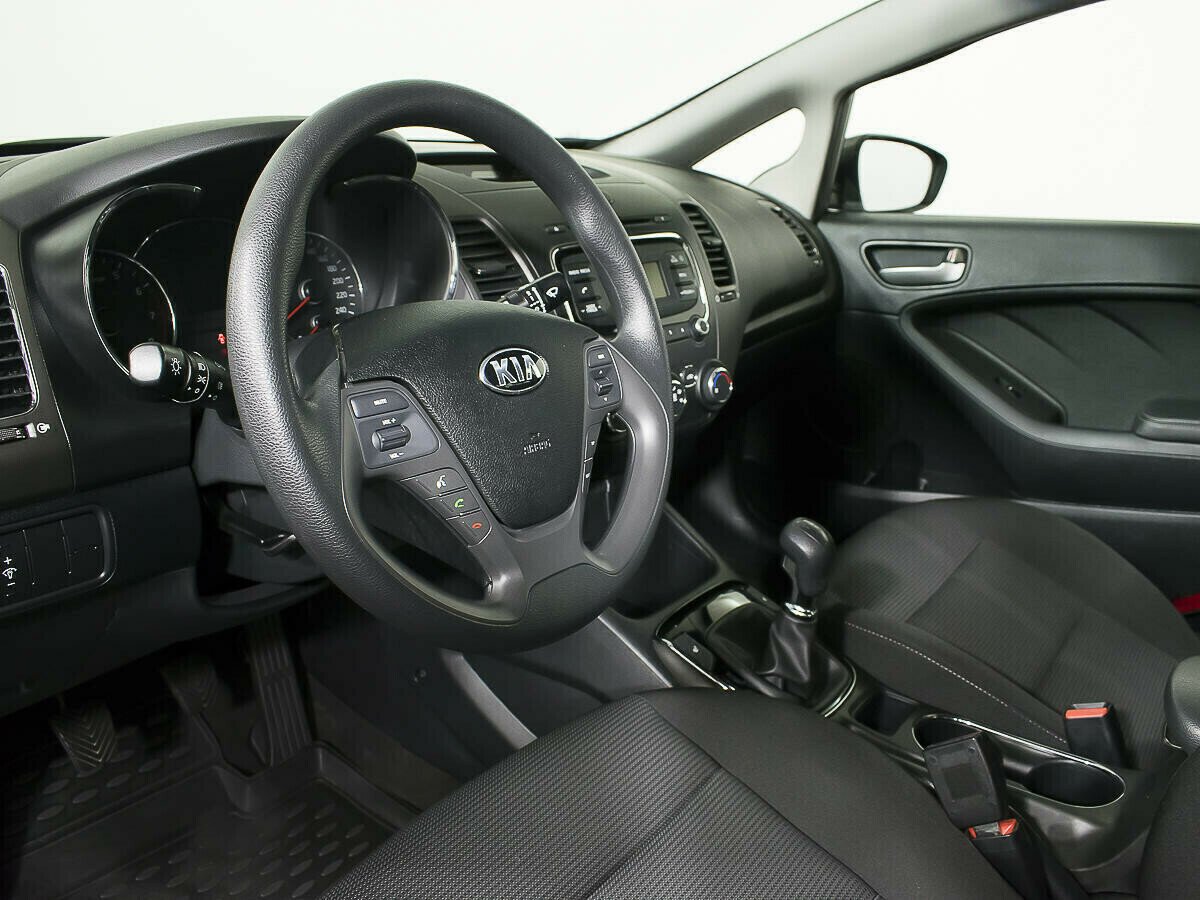 Kia Cerato 2.0 МКПП, 2016, 83 000 км фото 8