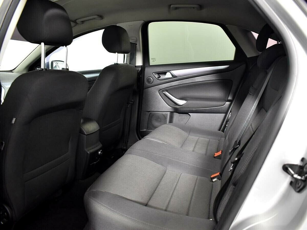 Ford Mondeo 2.0 МКПП, 2012, 133 000 км фото 6