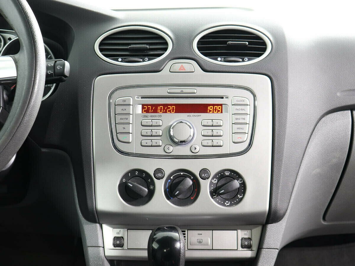 Ford Focus 2.0 АКПП, 2010, 163 000 км фото 6