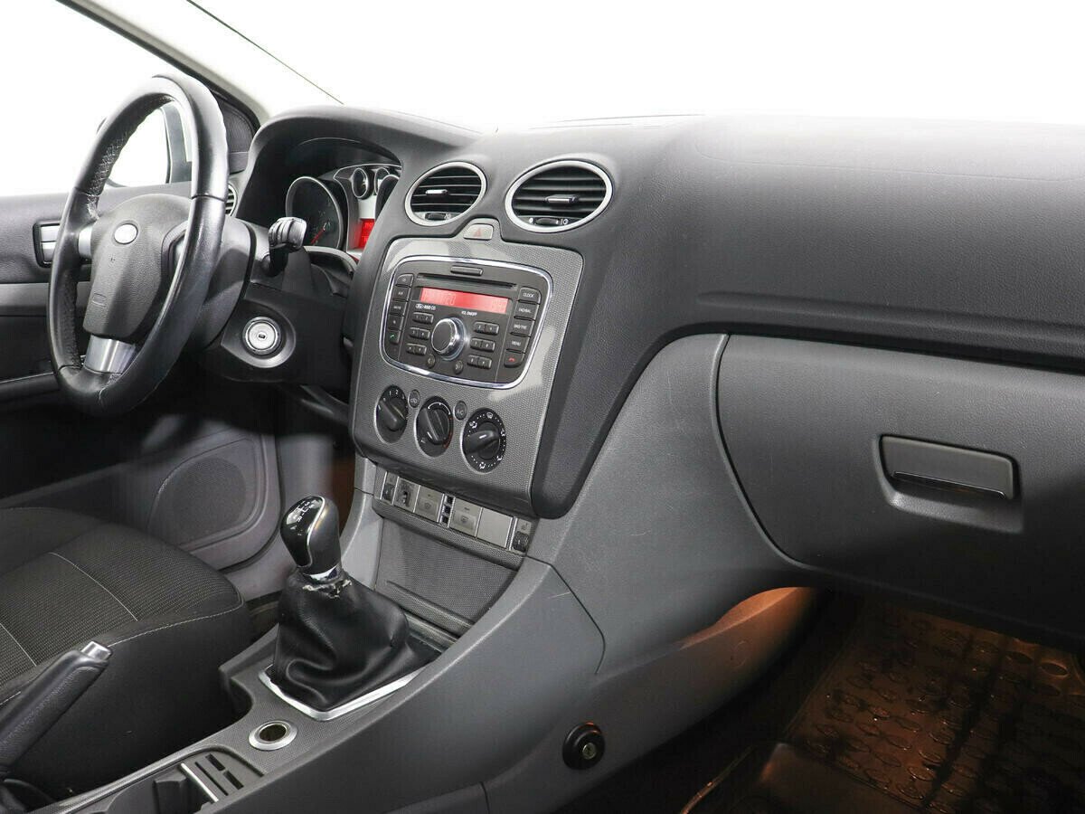 Ford Focus 2.0 АКПП, 2010, 170 000 км фото 5