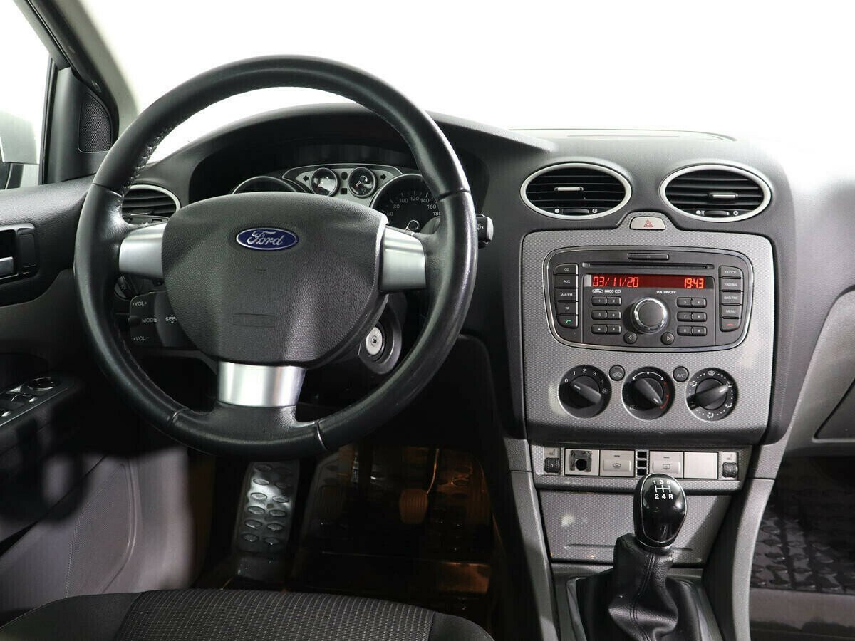 Ford Focus 2.0 АКПП, 2010, 170 000 км фото 6