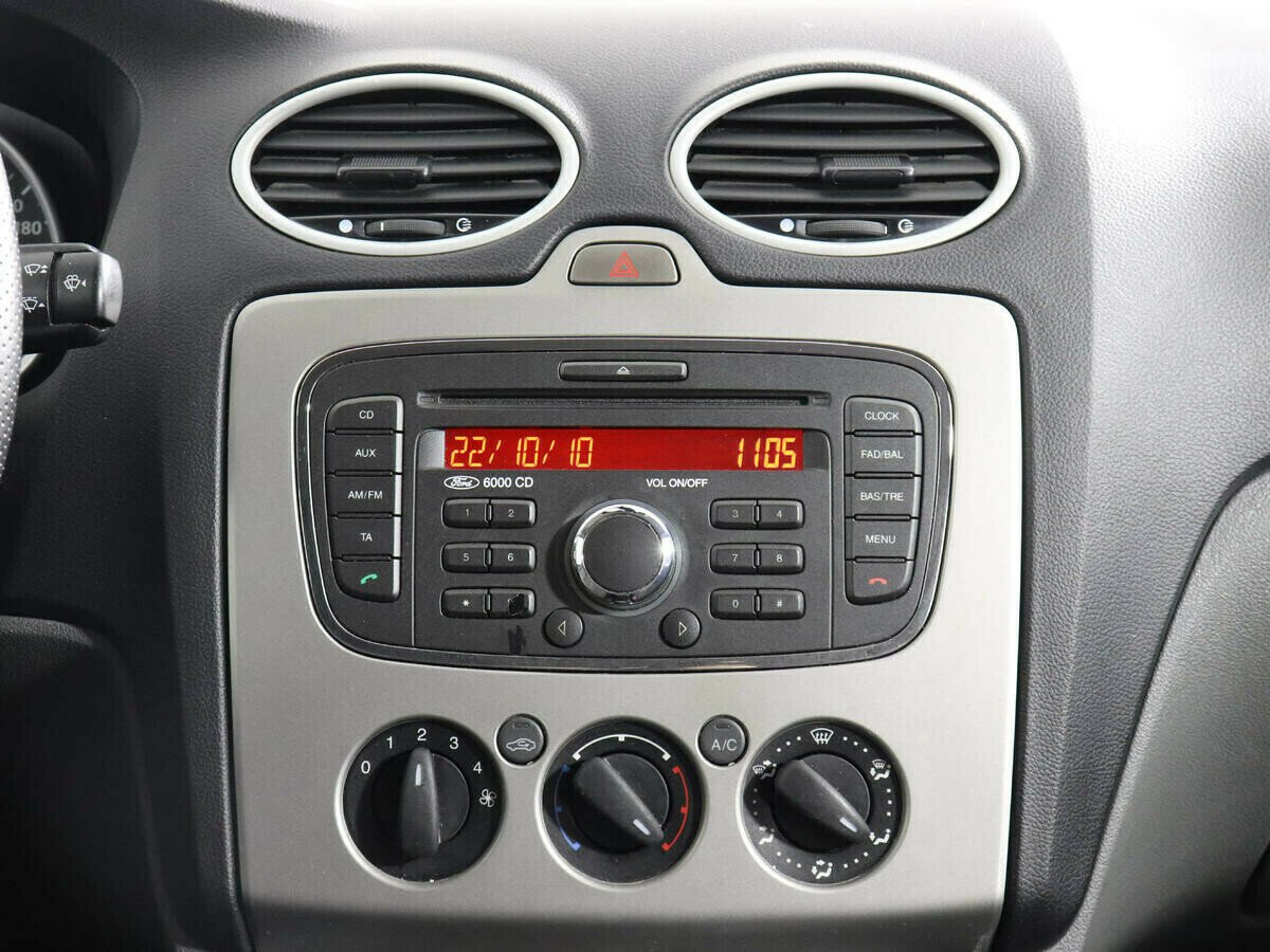 Ford Focus 2.0 АКПП, 2010, 160 000 км фото 8