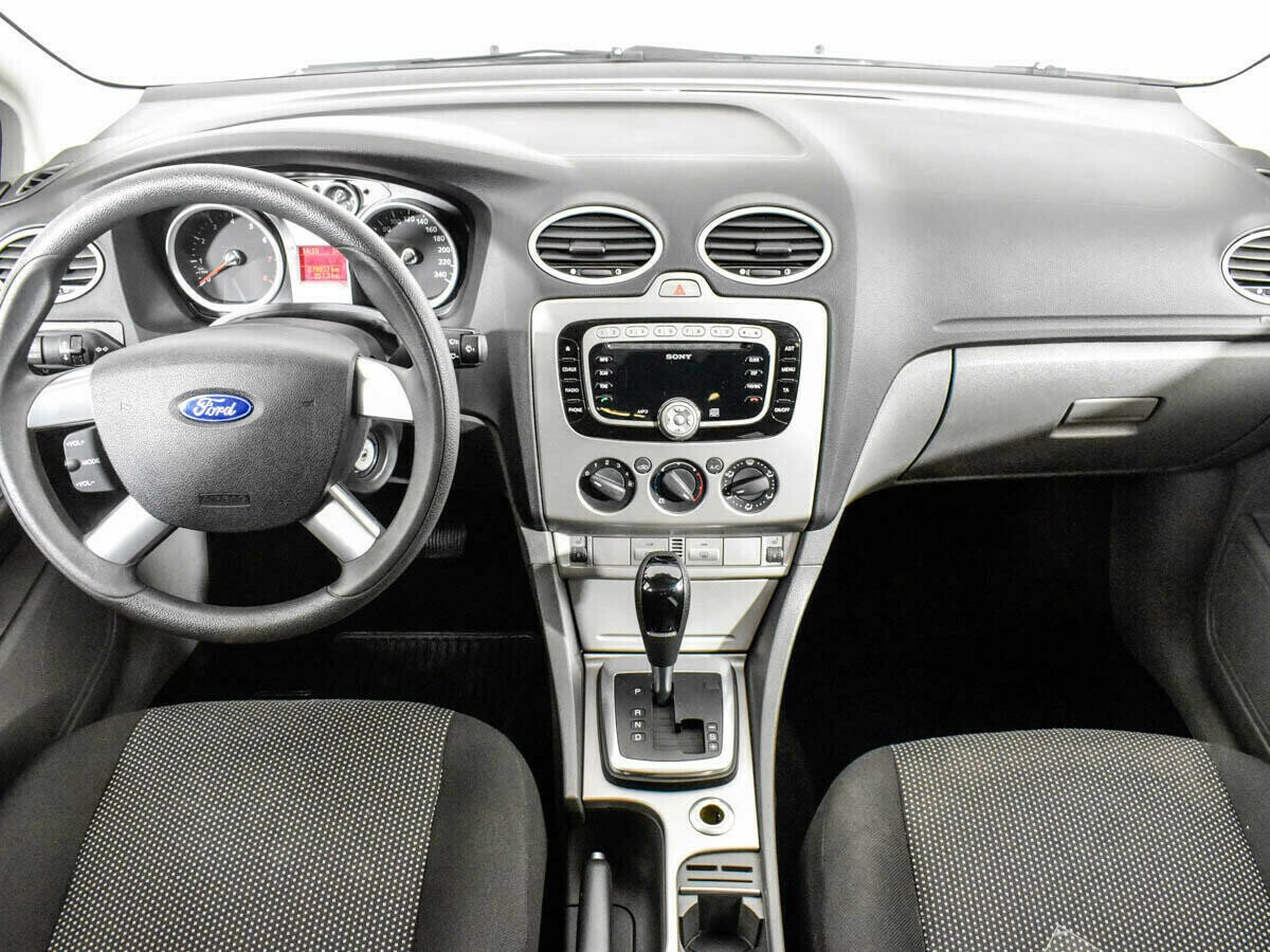 Ford Focus 1.0 МКПП, 2011, 154 000 км фото 5