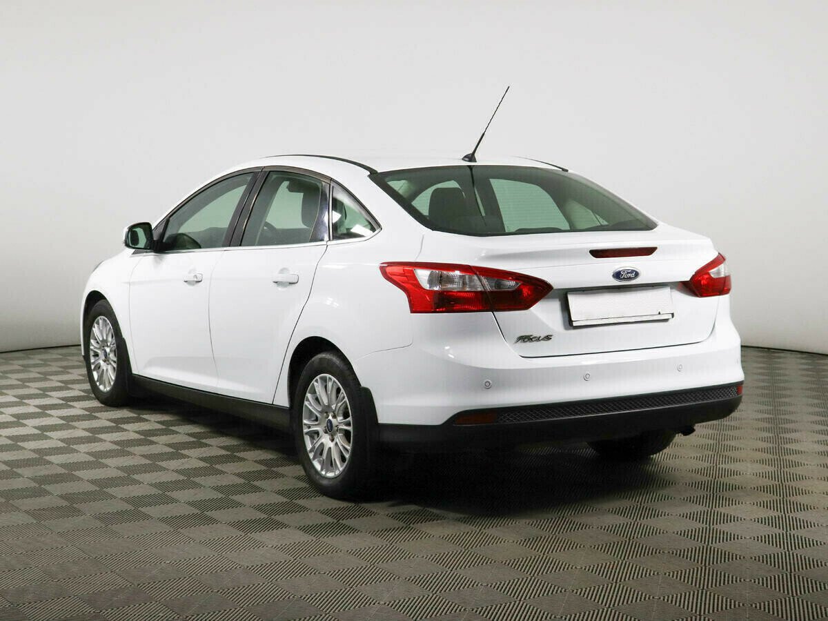 Ford Focus 1.6 РКПП, 2012, 135 000 км фото 4