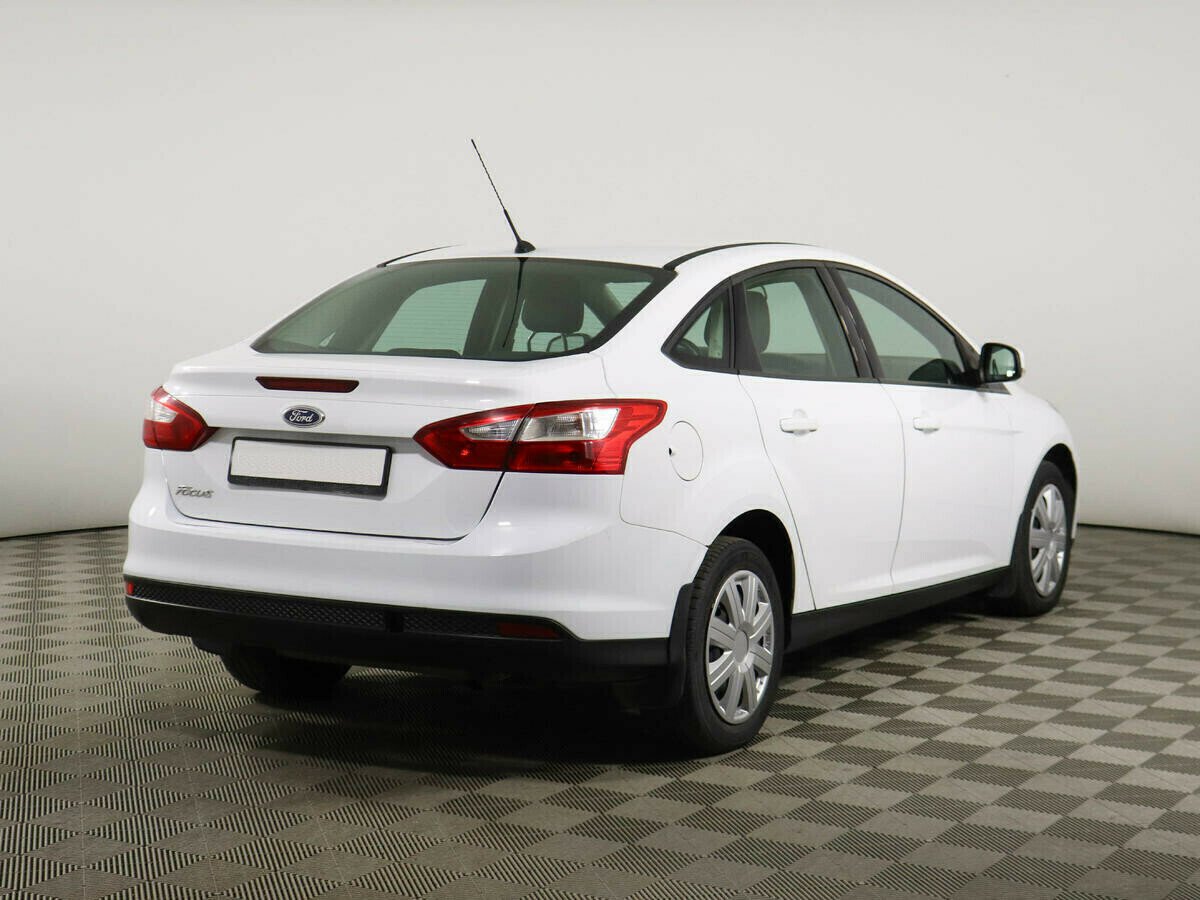 Ford Focus 1.6 МКПП, 2012, 139 000 км фото 3