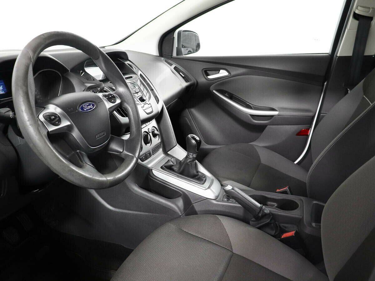 Ford Focus 1.6 МКПП, 2012, 139 000 км фото 9