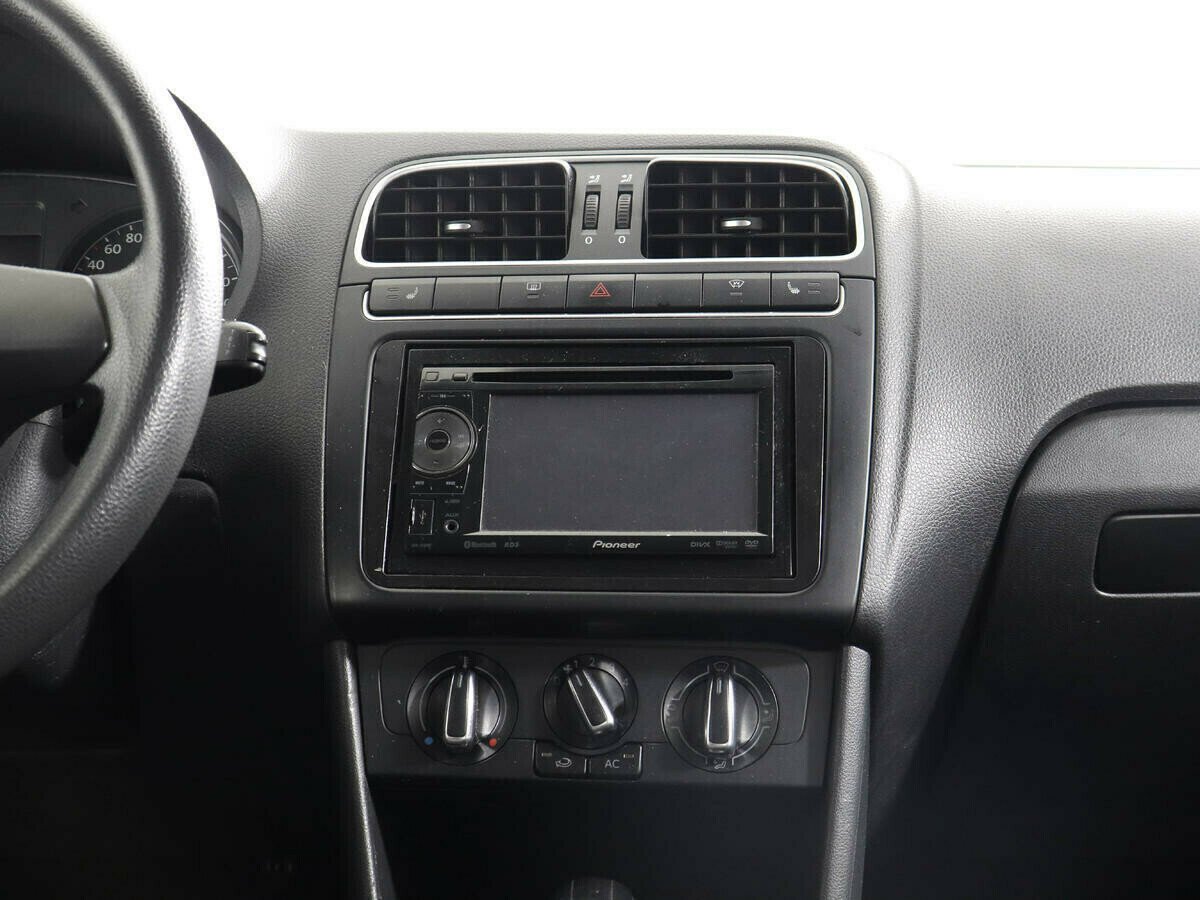 Volkswagen Polo 1.6 АКПП, 2011, 155 000 км фото 5