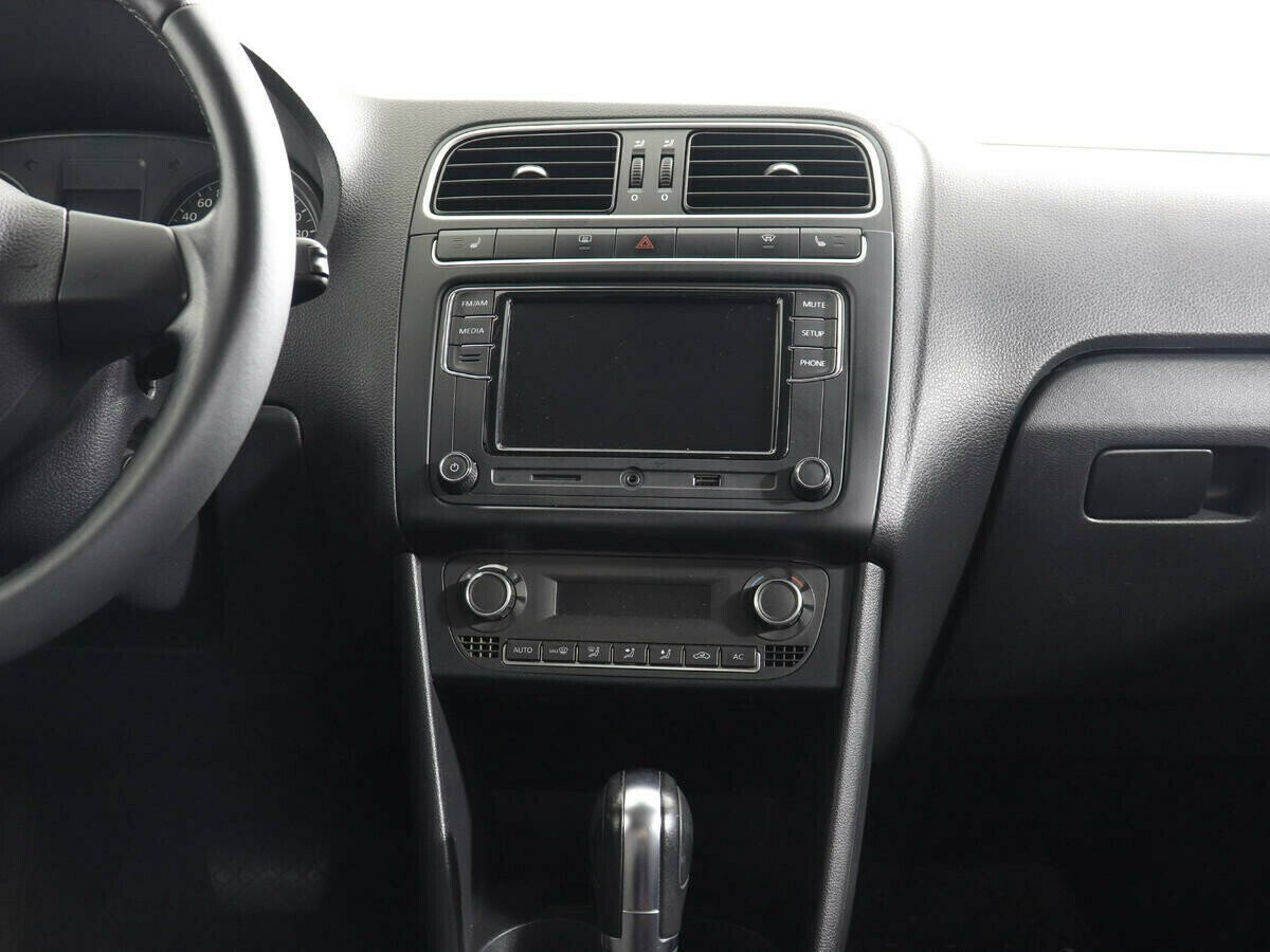 Volkswagen Polo 1.6 АКПП, 2012, 146 000 км фото 5