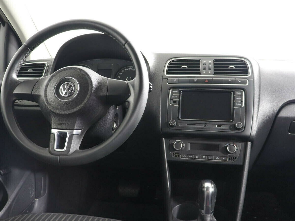 Volkswagen Polo 1.6 АКПП, 2012, 146 000 км фото 6
