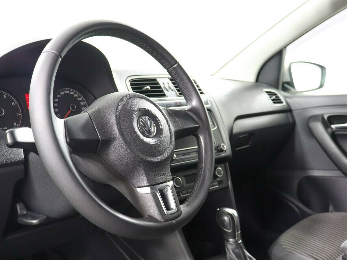 Volkswagen Polo 1.6 АКПП, 2012, 146 000 км фото 8