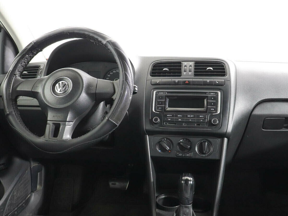 Volkswagen Polo 1.6 АКПП, 2012, 142 000 км фото 8