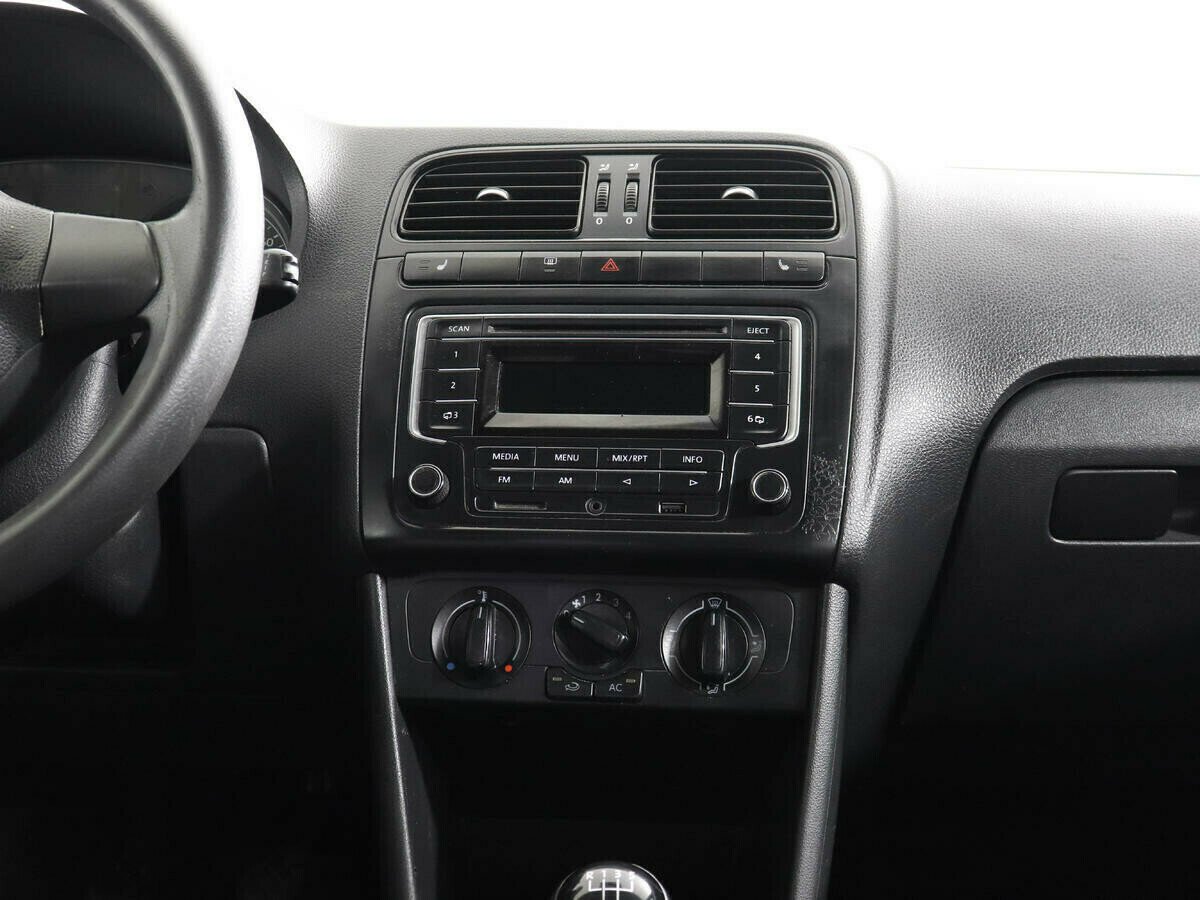 Volkswagen Polo 1.6 МКПП, 2013, 121 000 км фото 5