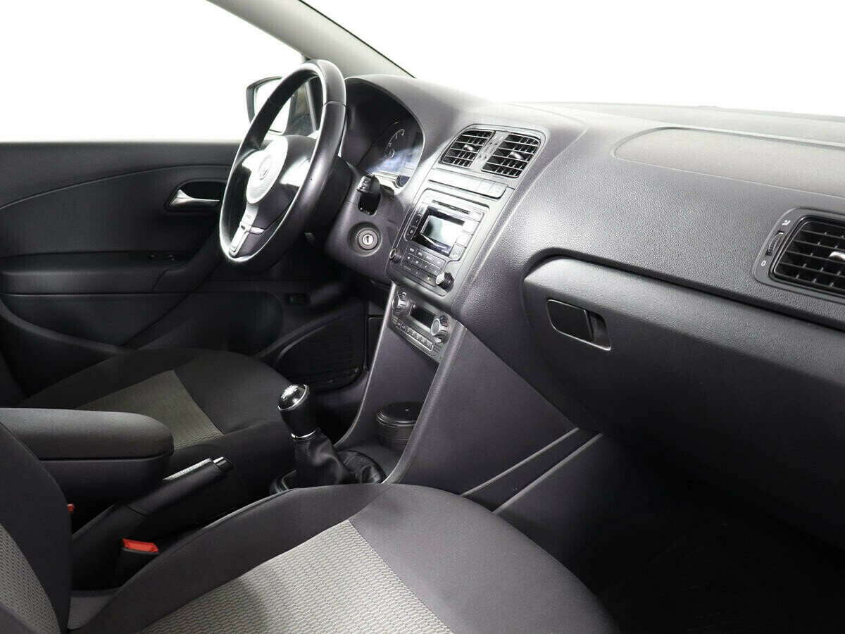 Volkswagen Polo 1.6 МКПП, 2012, 137 000 км фото 8