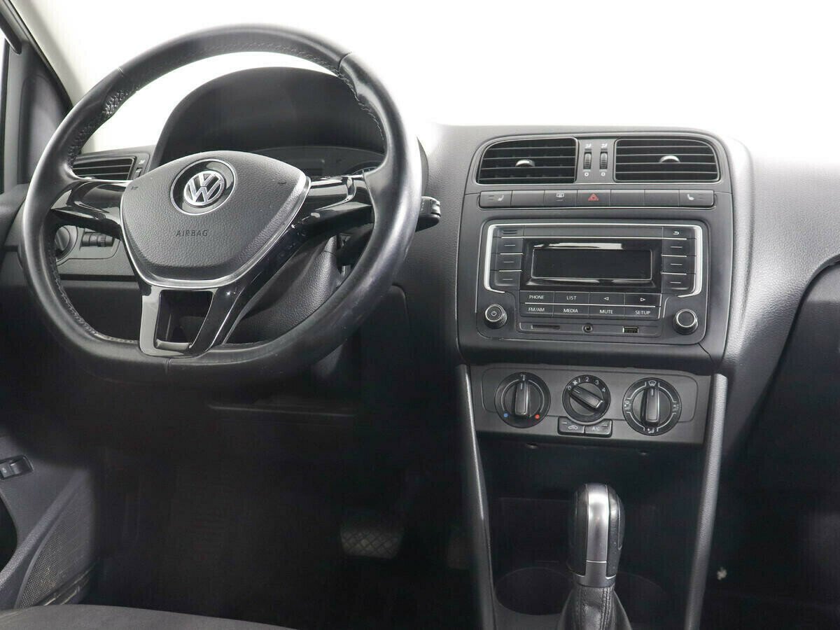 Volkswagen Polo 1.6 АКПП, 2016, 86 000 км фото 6