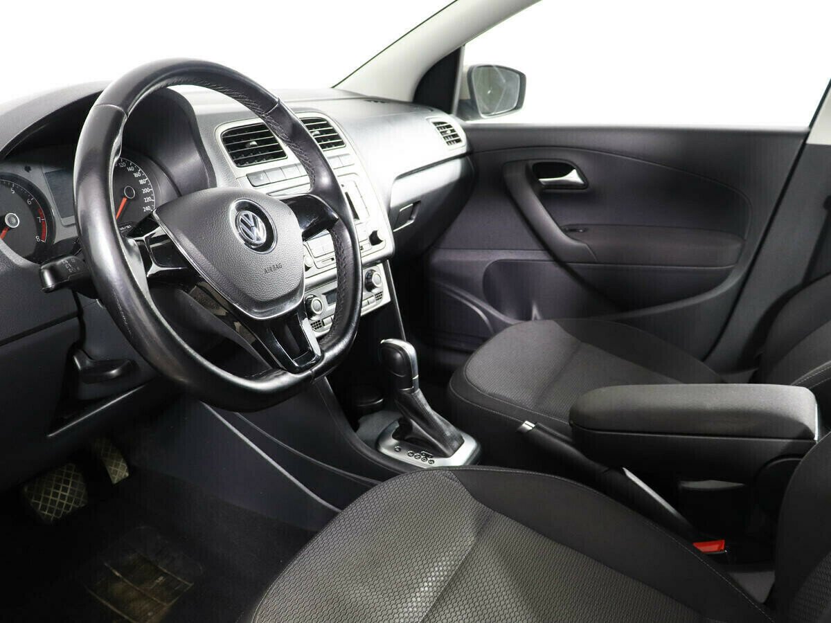 Volkswagen Polo 1.6 АКПП, 2016, 90 000 км фото 5